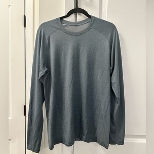 Lululemon men’s long sleeve shirt M